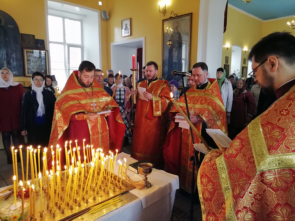 РАДОНИЦА. ПОМИНОВЕНИЕ УСОПШИХ