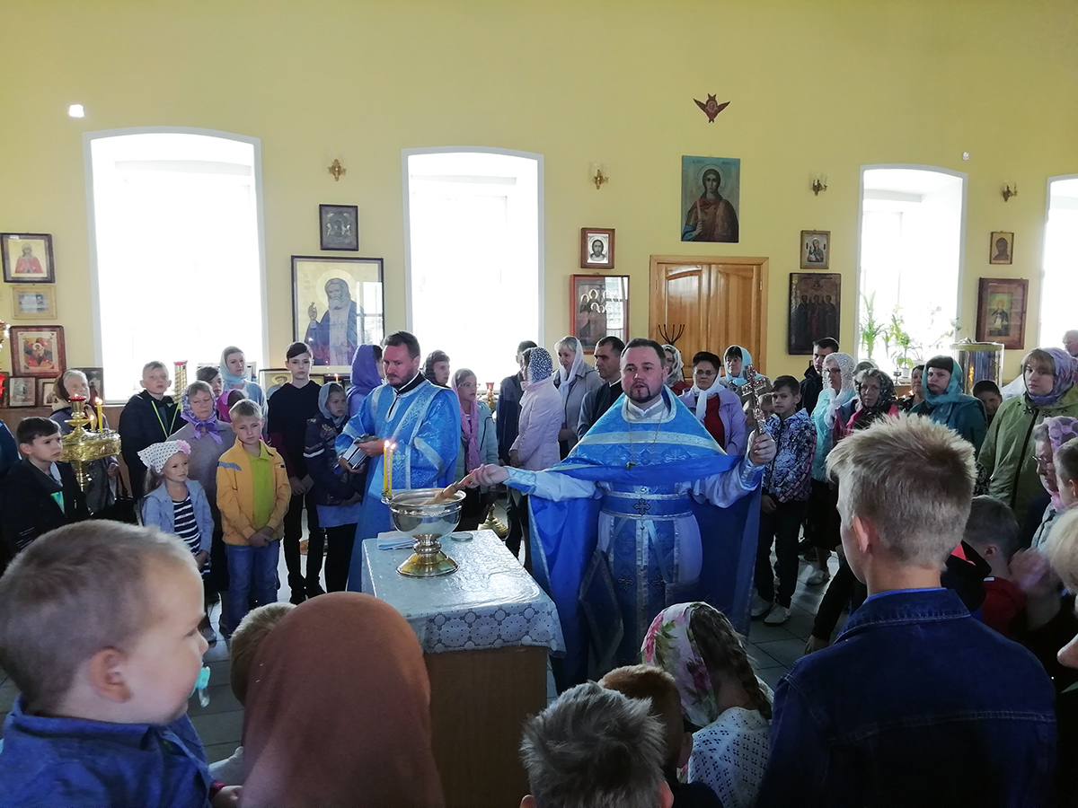 Литургия в пятницу попразднства Успения Песвятой Богородицы