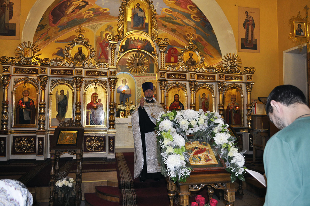 Всенощное бдение в канун Рождества Христова