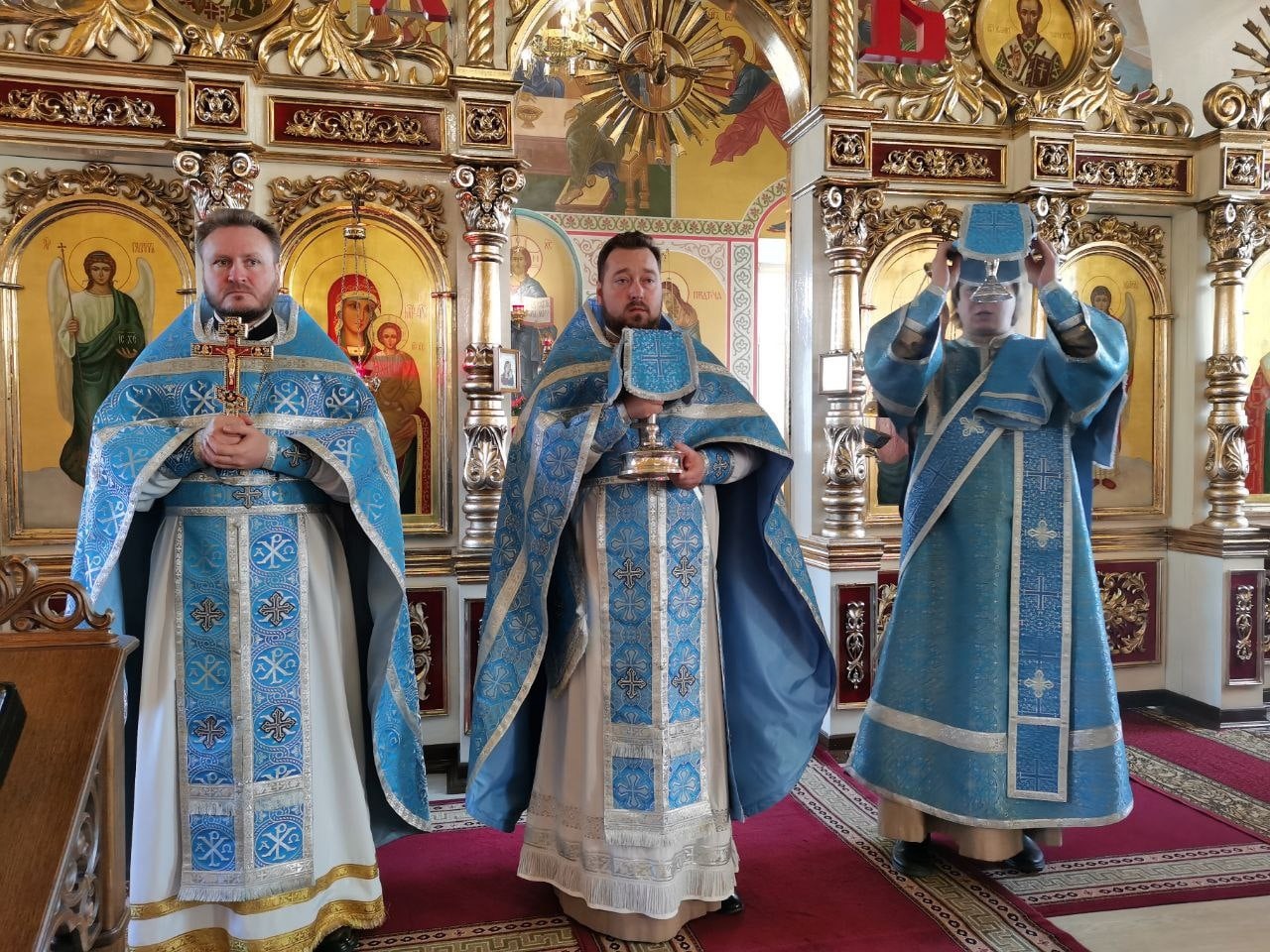 Праздник Покров Пресвятой Богородицы