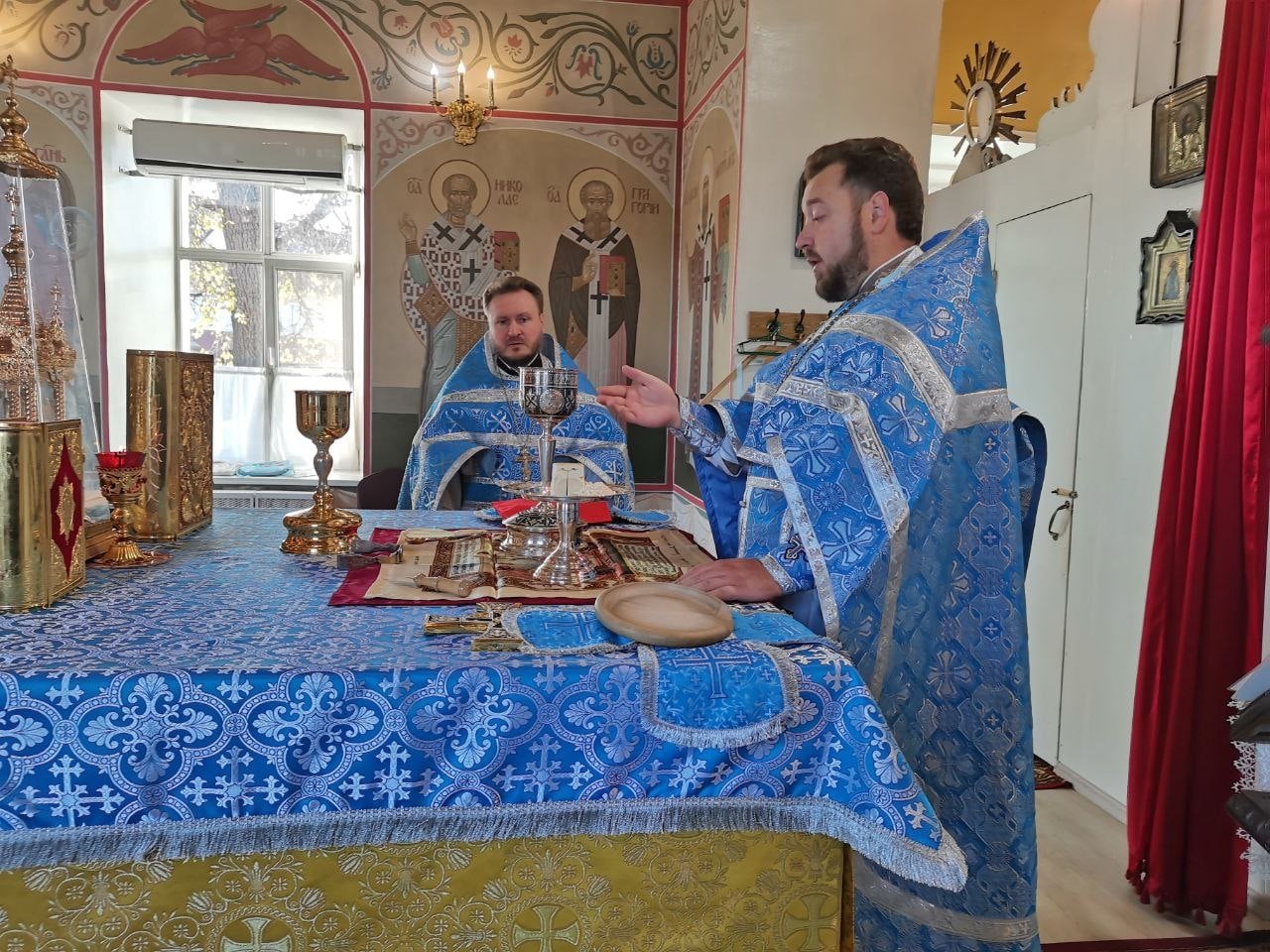 Праздник Покров Пресвятой Богородицы