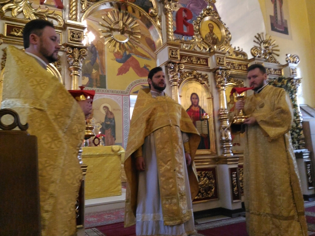 Престольный праздник нашего храма в честь святителя Николая, архиепископа Мир Ликийских, чудотворца