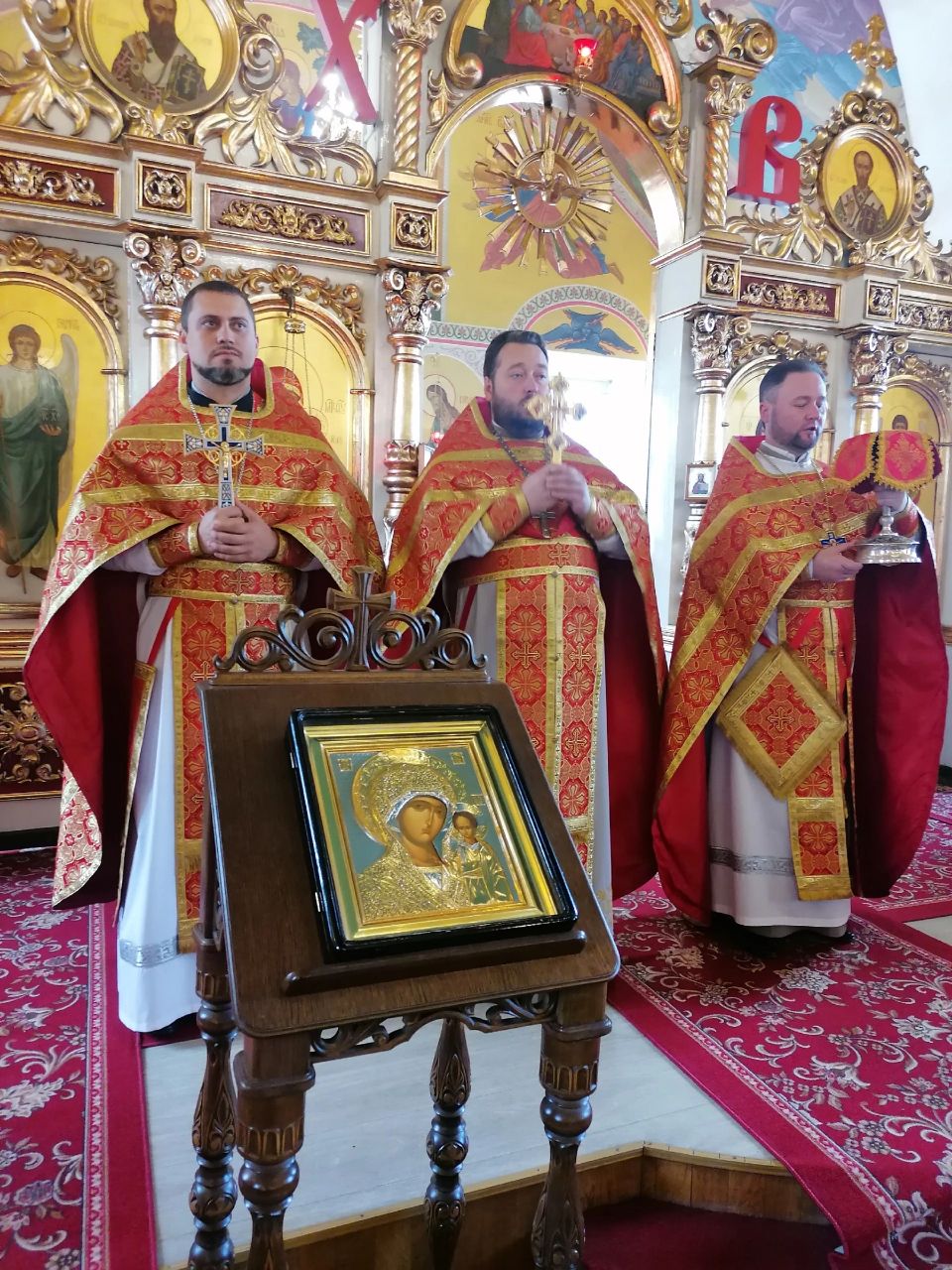 Празднование Воздвижения Животворящего Креста Господня 