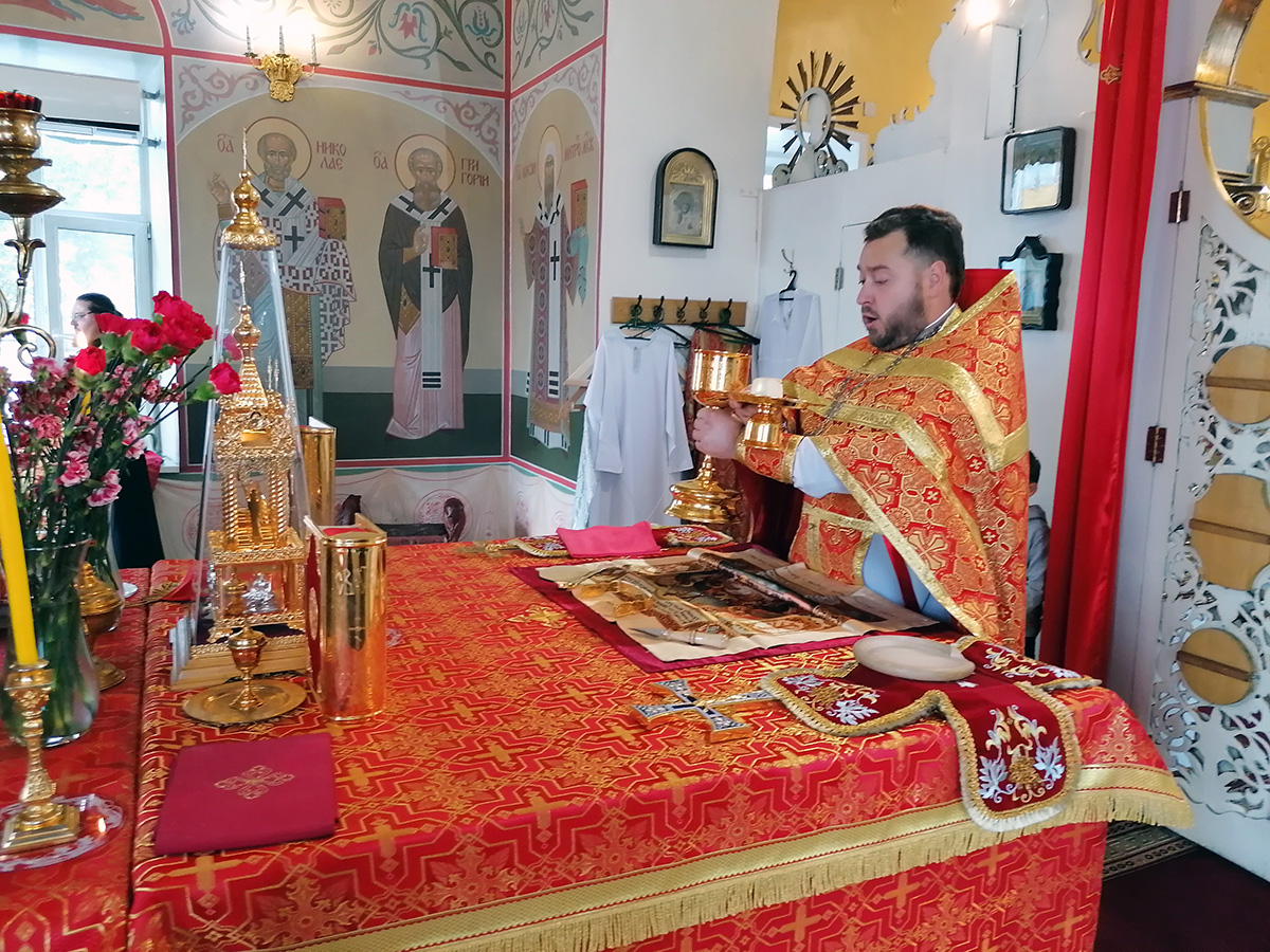 Праздник Воздвижения Животворящего Креста Господня