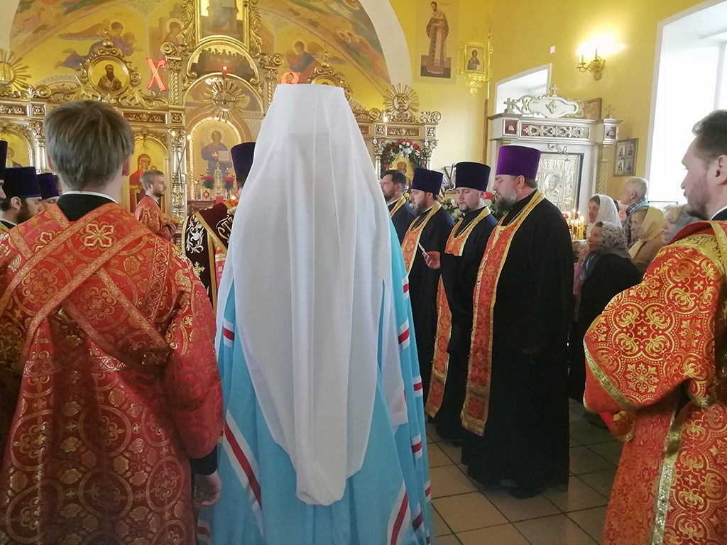 Митрополит Серафим совершил всенощное бдение в нашем храме
