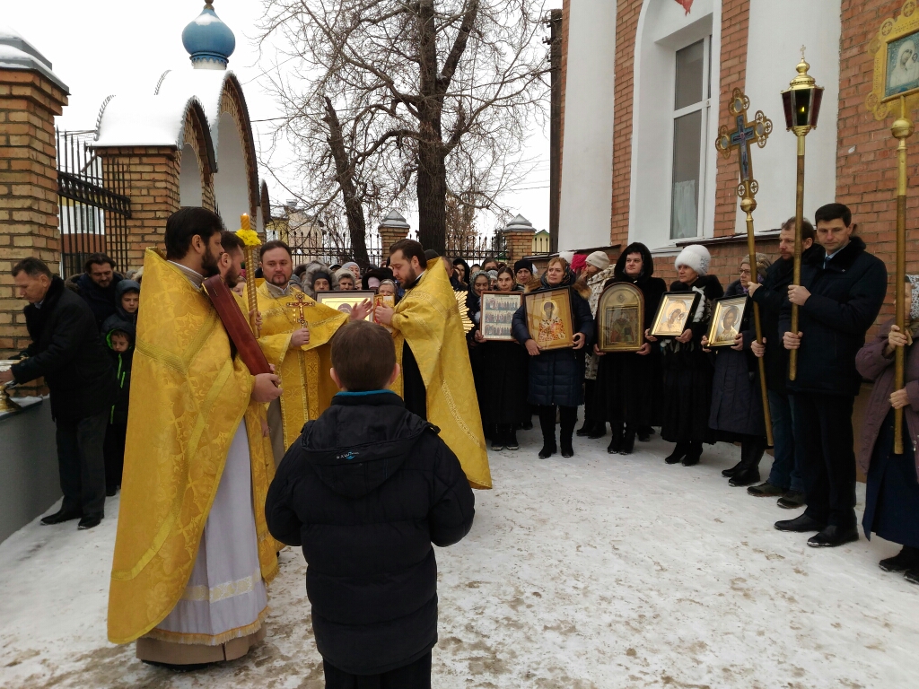 Престольный праздник нашего храма в честь святителя Николая, архиепископа Мир Ликийских, чудотворца