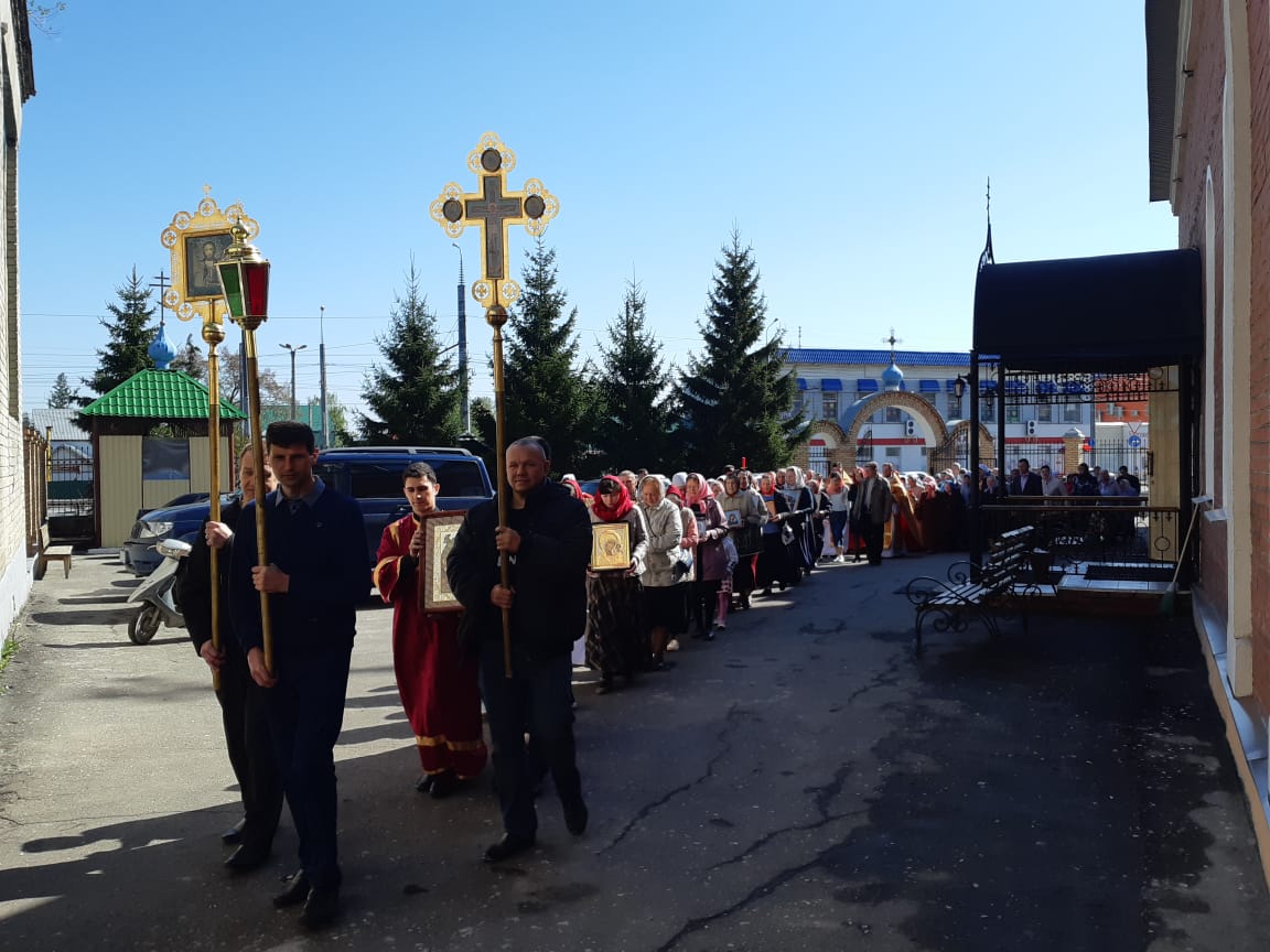 В субботу Светлой седмицы протоиерей Александр Филиппов совершил Божественную литургию