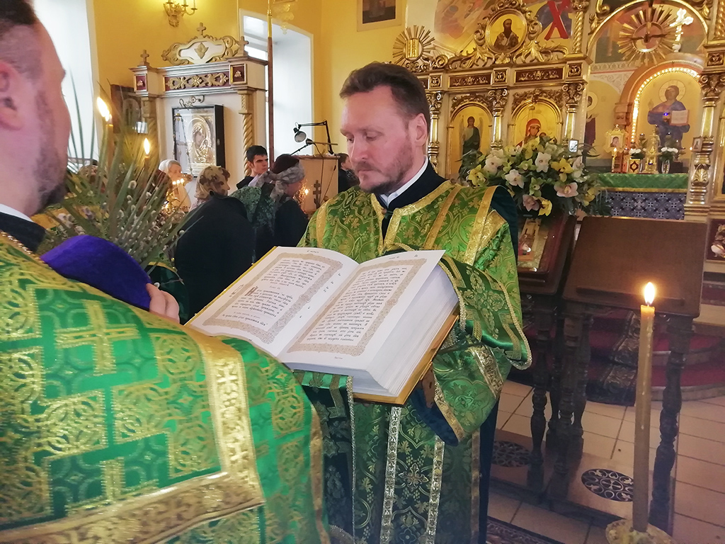Всенощное бдение в канун праздника Входа Господня в Иерусалим