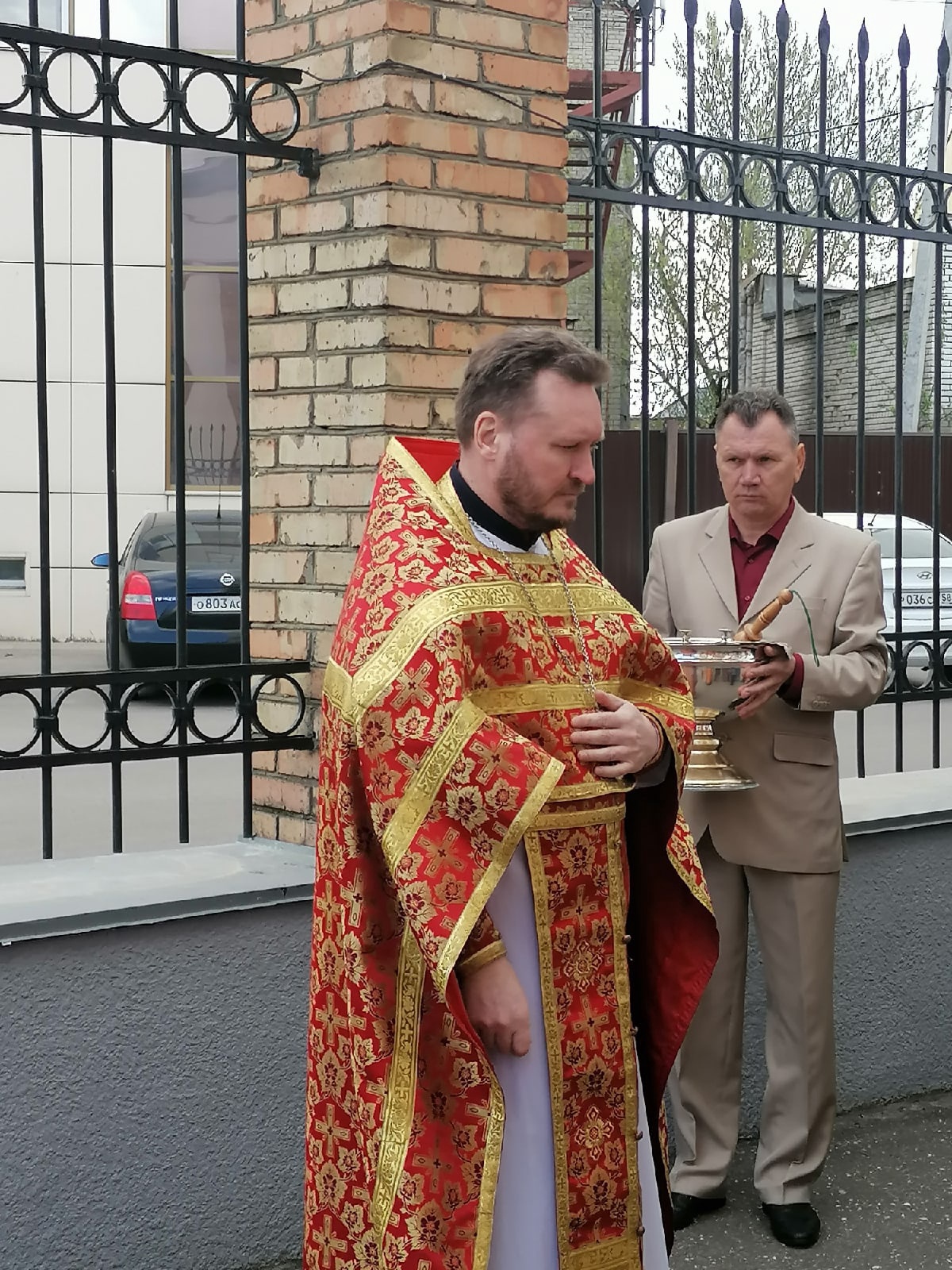  В четверг  Светлой седмицы протоиерей Александр Филиппов совершил Божественную литургию