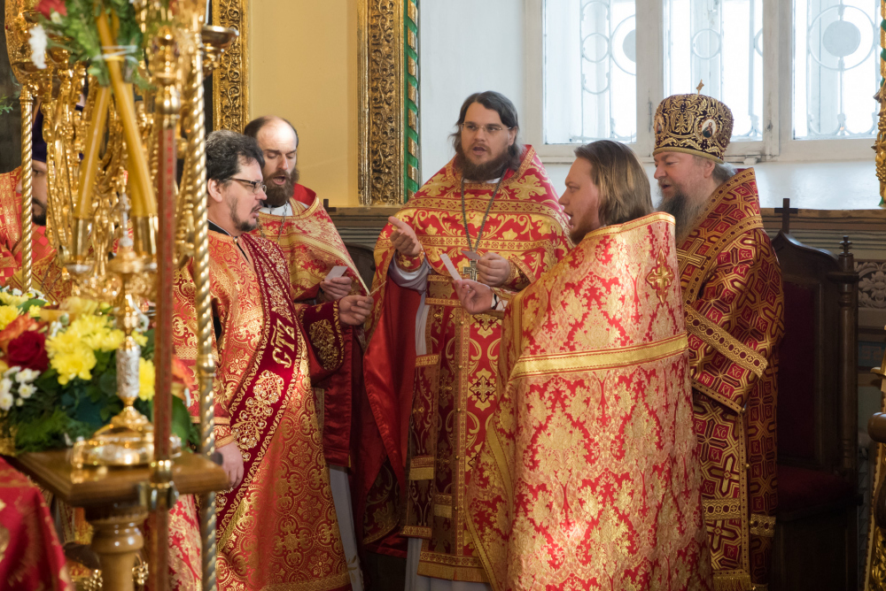 В праздник Собора новомучеников и исповедников Церкви Русской митрополит Серафим принял поздравления с днем Ангела