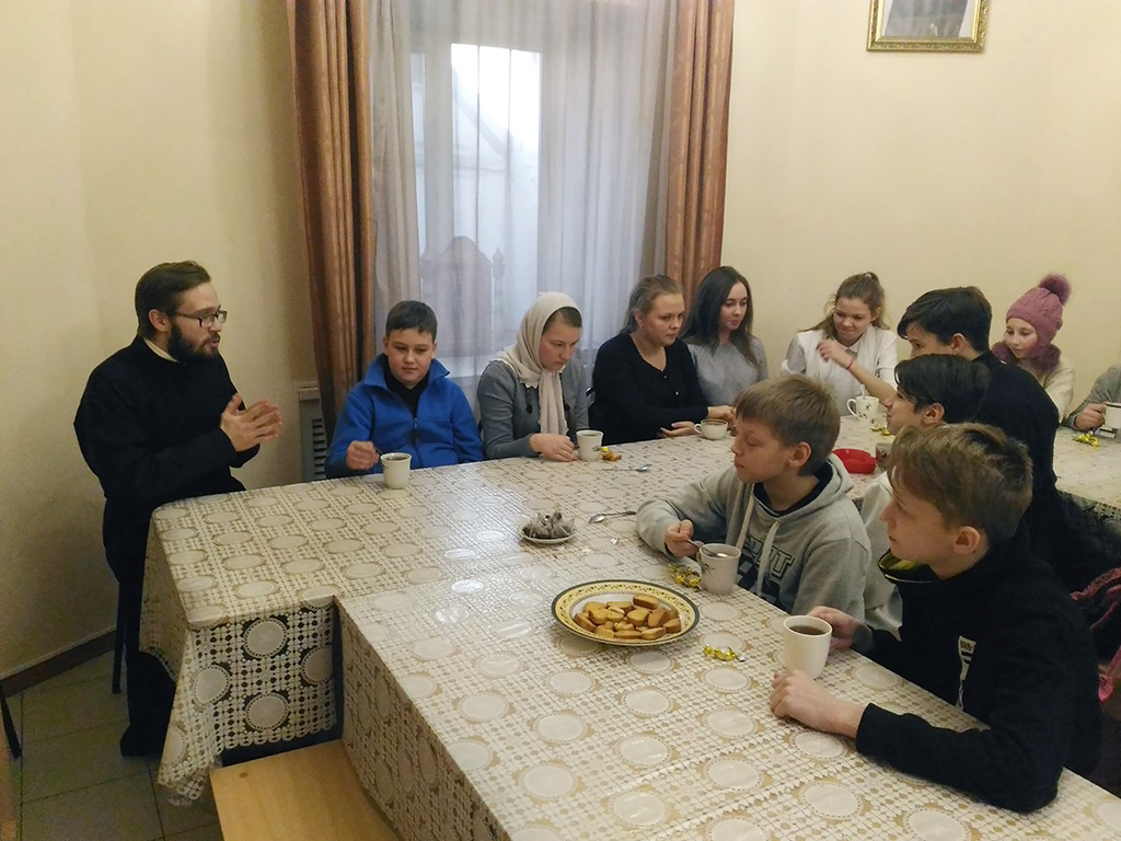 Собрание молодежного актива храма