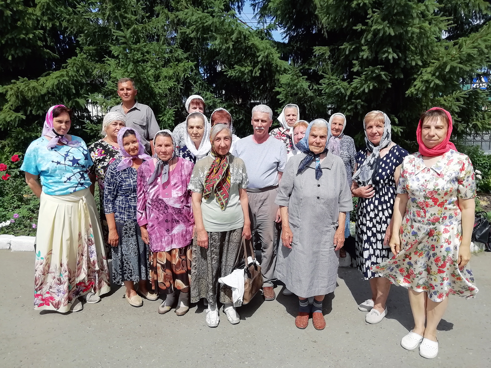 Паломническая поездка в Михайло-Архангельский храм с.Кочетовка