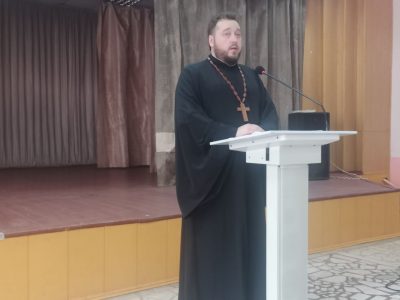 Протоиерей Антоний Шварев рассказал студентам о профилактике терроризма и экстремизма в молодежной среде