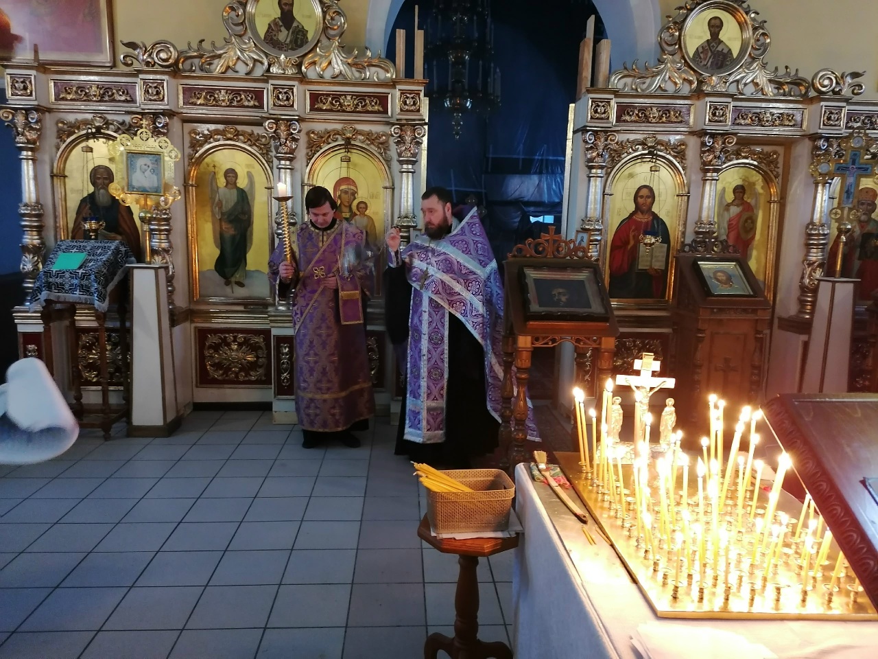 Вечернее богослужение в канун родительской субботы