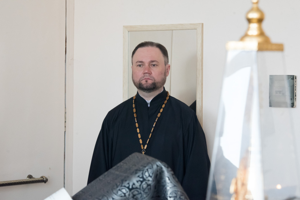 В понедельник первой седмицы Великого поста протоиерей Александр Филиппов сослужил митролиту Серафиму за великопостным богослужением в храме во имя святителя Иннокентия Иркутского при Пензенской духовной семинарии