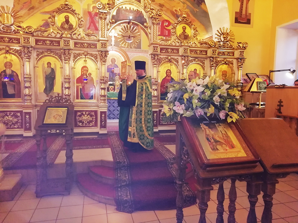 Всенощное бдение в канун праздника Входа Господня в Иерусалим