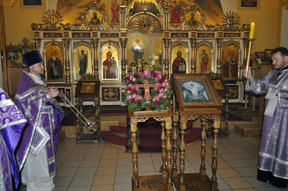 Всенощное бдение в канун Крестопоклонной Недели