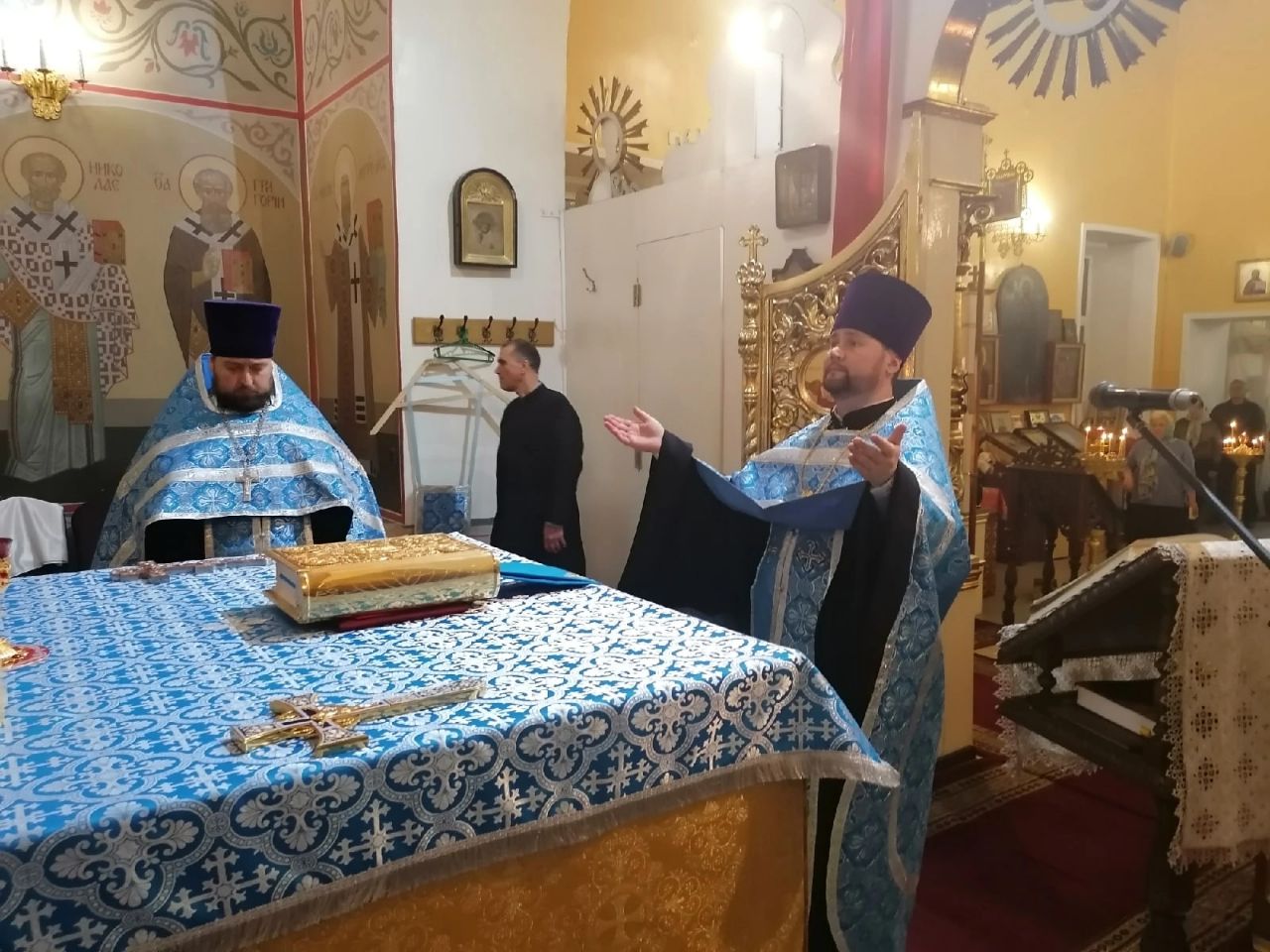 Всенощное бдение в канун празднования Казанской иконе Божией Матери
