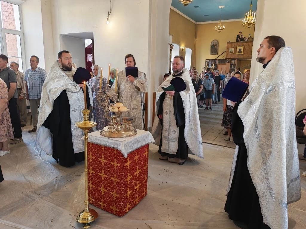 Всенощное бдение в канун престольного праздника нашего храма