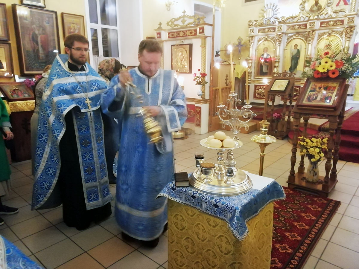 Всенощное бдение в канун празднования Покрова Пресвятой Богородицы 