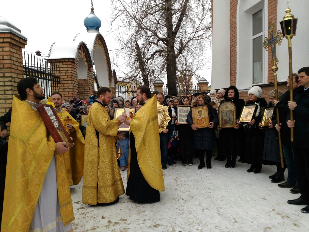 Престольный праздник нашего храма в честь святителя Николая, архиепископа Мир Ликийских, чудотворца