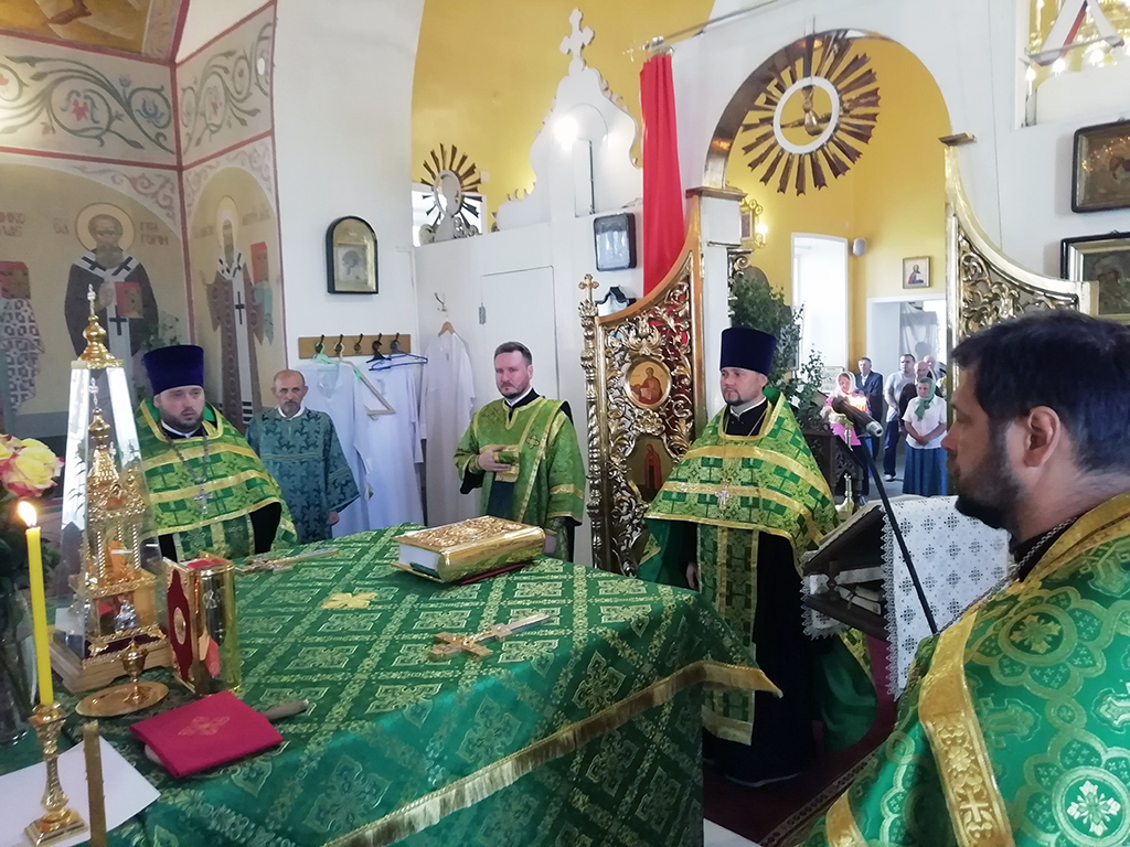 Всенощное бдение в канун праздника Троицы