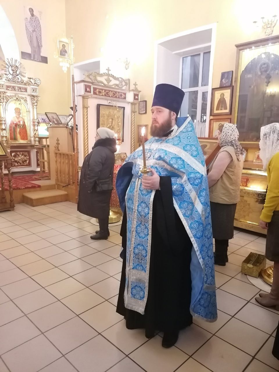 Всенощное бдение в канун праздника Сретение Господне