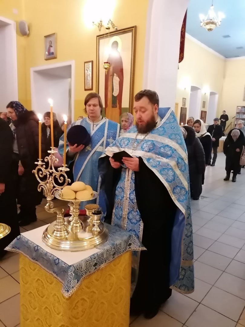 Всенощное бдение в канун праздника Сретение Господне