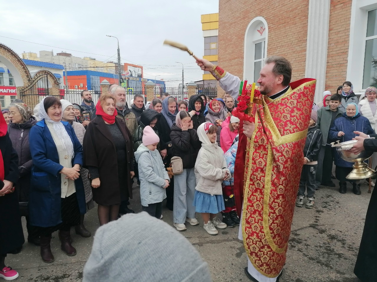 Неделя жен-мироносиц