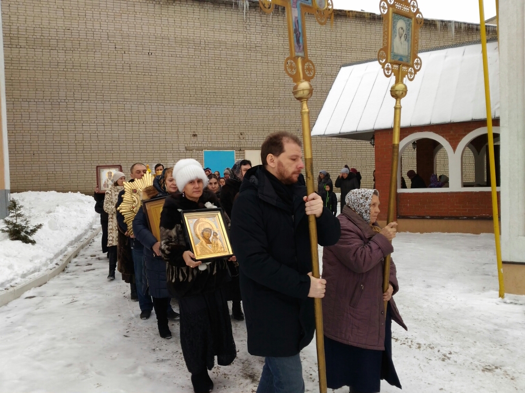 Престольный праздник нашего храма в честь святителя Николая, архиепископа Мир Ликийских, чудотворца