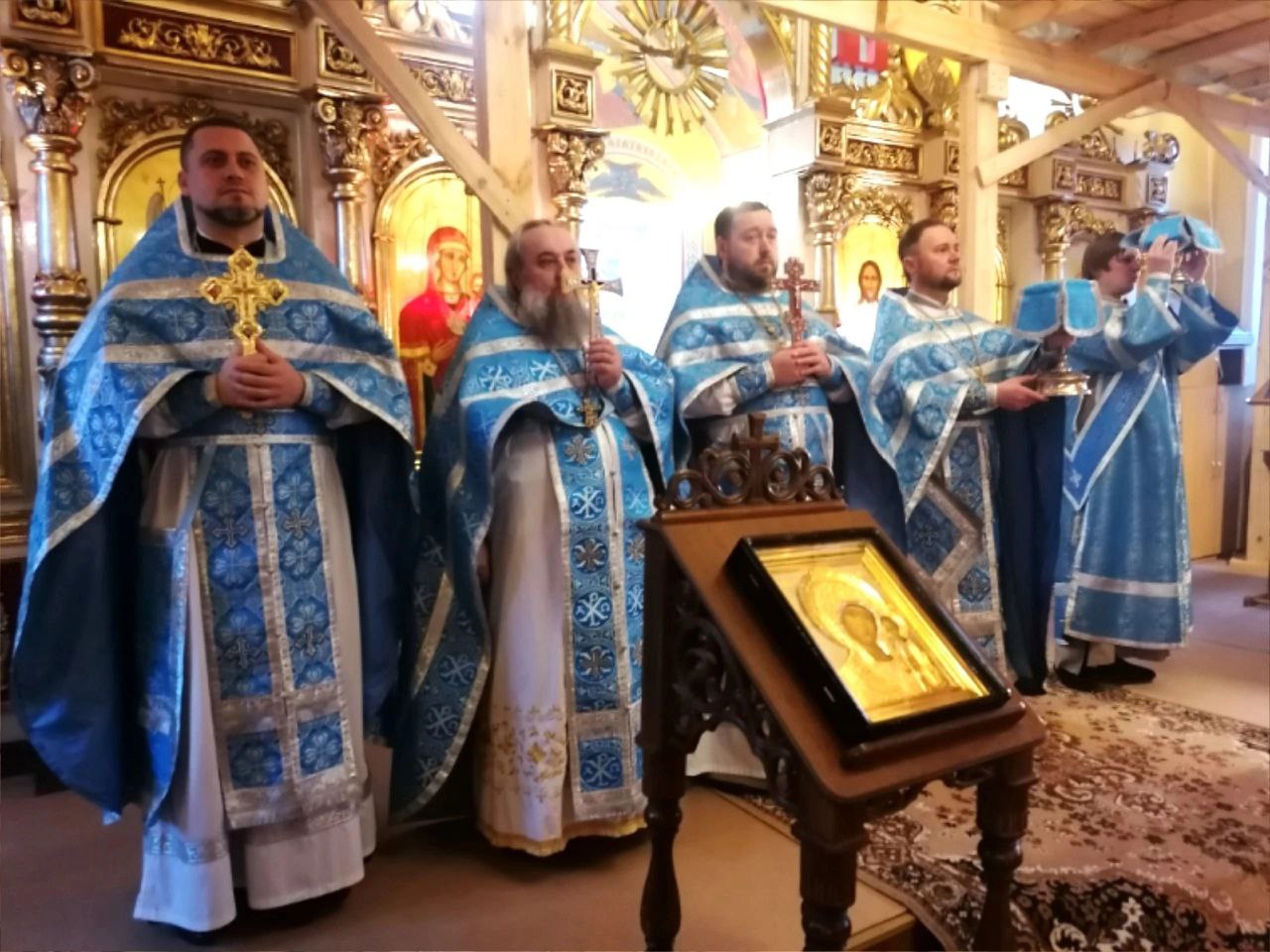 Празднование Введение во храм Пресвятой Богородицы