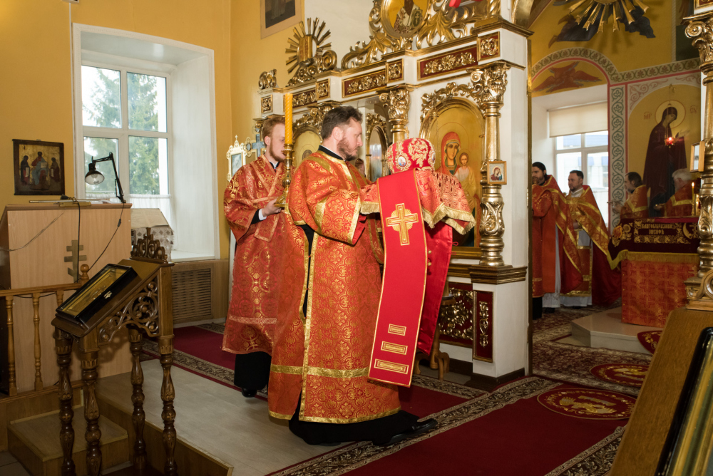 Во вторник Светлой седмицы митрополит Серафим совершил Божественную литургию в нашем храме