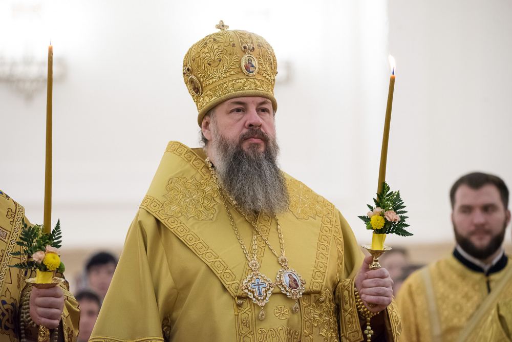 В канун дня памяти святителя Иннокентия Пензенского протоиерей Александр Филиппов сослужил митрополиту Серафиму и архипастырям из соседних регионов за всенощным бдением в Спасском соборе