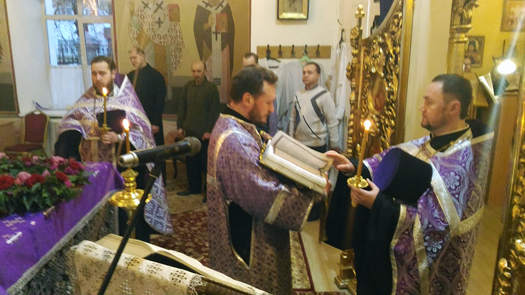 Всенощное бдение в канун Крестопоклонной Недели