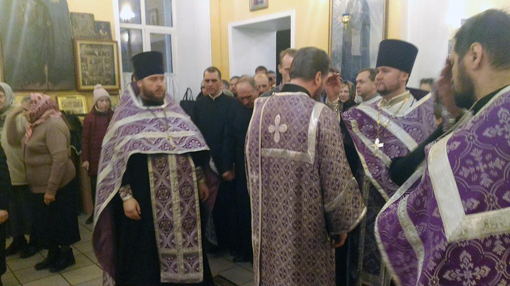 Всенощное бдение в канун Крестопоклонной Недели