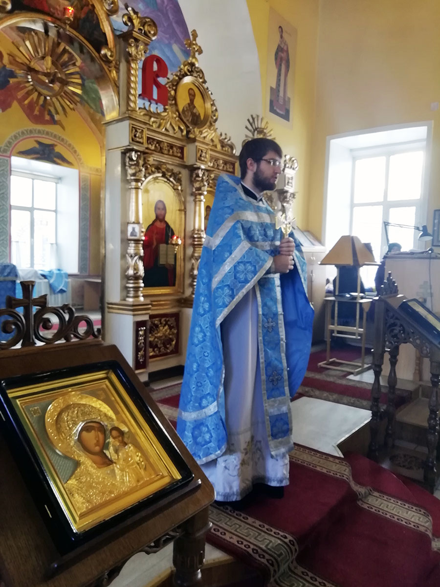 Празднование Введение во храм Пресвятой Богородицы