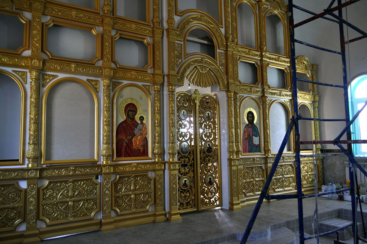 В строящемся храме в честь Святой Живоначальной Троицы в деревне Камайка был совершен водосвятный молебен