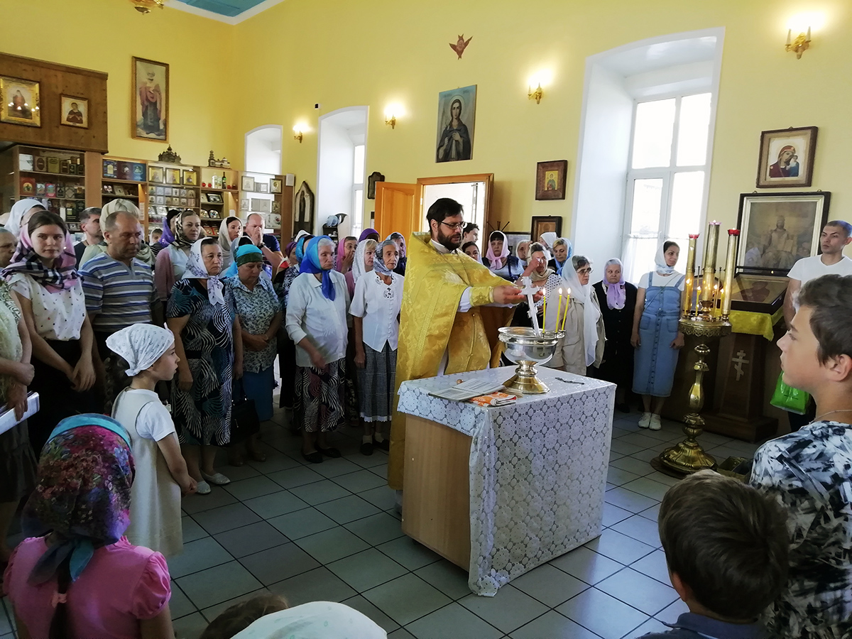 Праздник явлению иконы Пресвятой Богородицы во граде Казани
