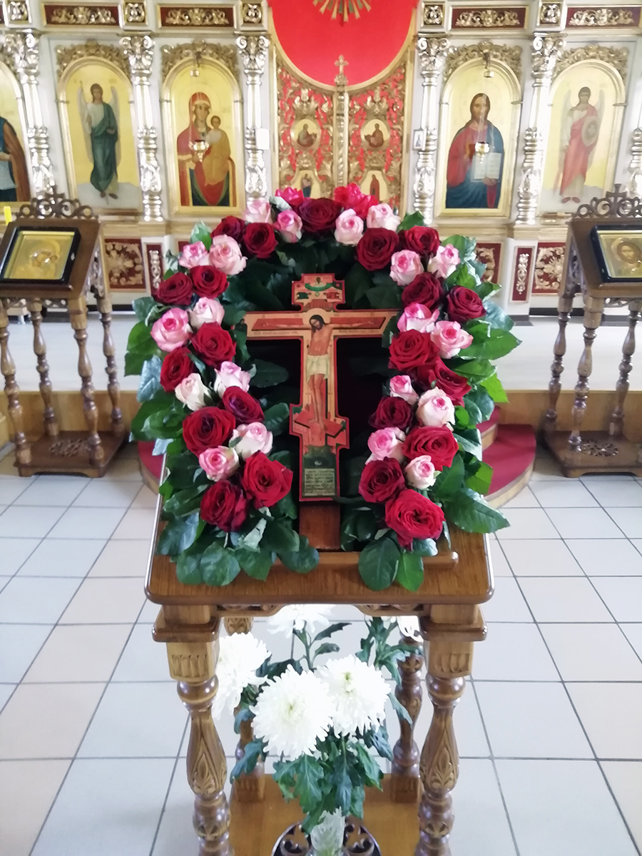 Всенощное бдение в канун празднования Происхождения (изнесения) Честных Древ Животворящего Креста Господня