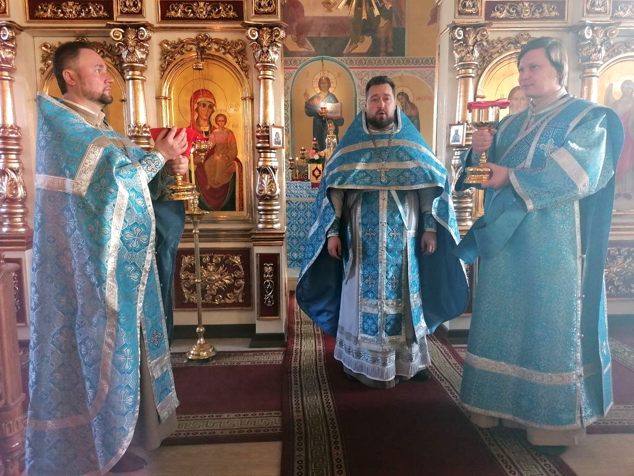 Празднование Введение во храм Пресвятой Богородицы