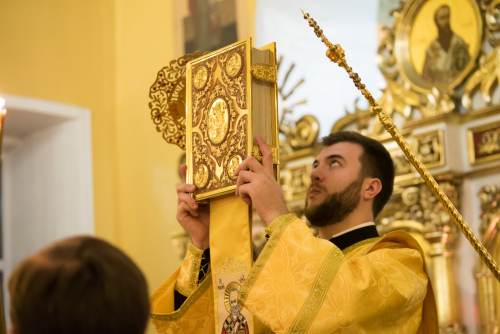 В канун престольного праздника митрополит Серафим совершил всенощное бдение в нашем храме