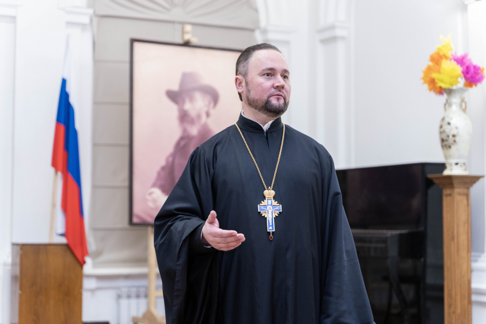 Протоиерей Александр Филиппов руководил секцией по искусству в рамках X Региональных Рождественских чтений