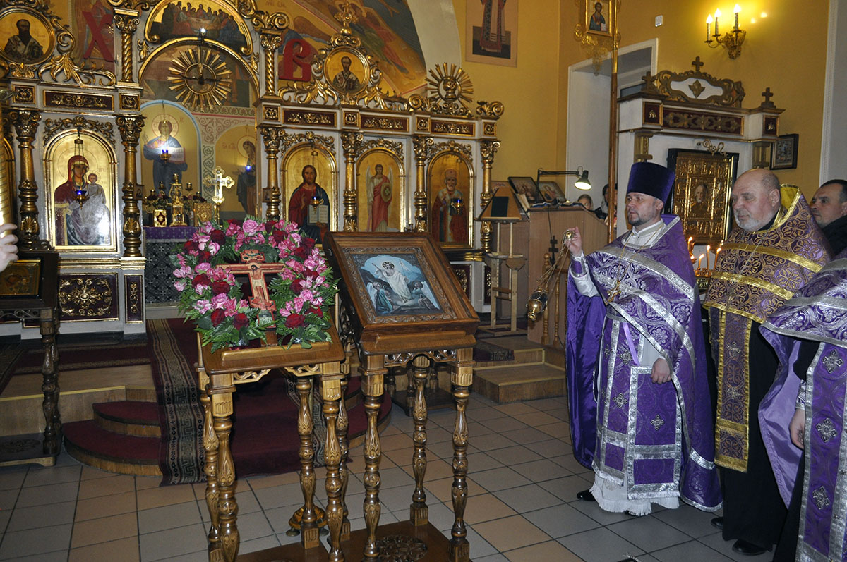 Всенощное бдение в канун Крестопоклонной Недели