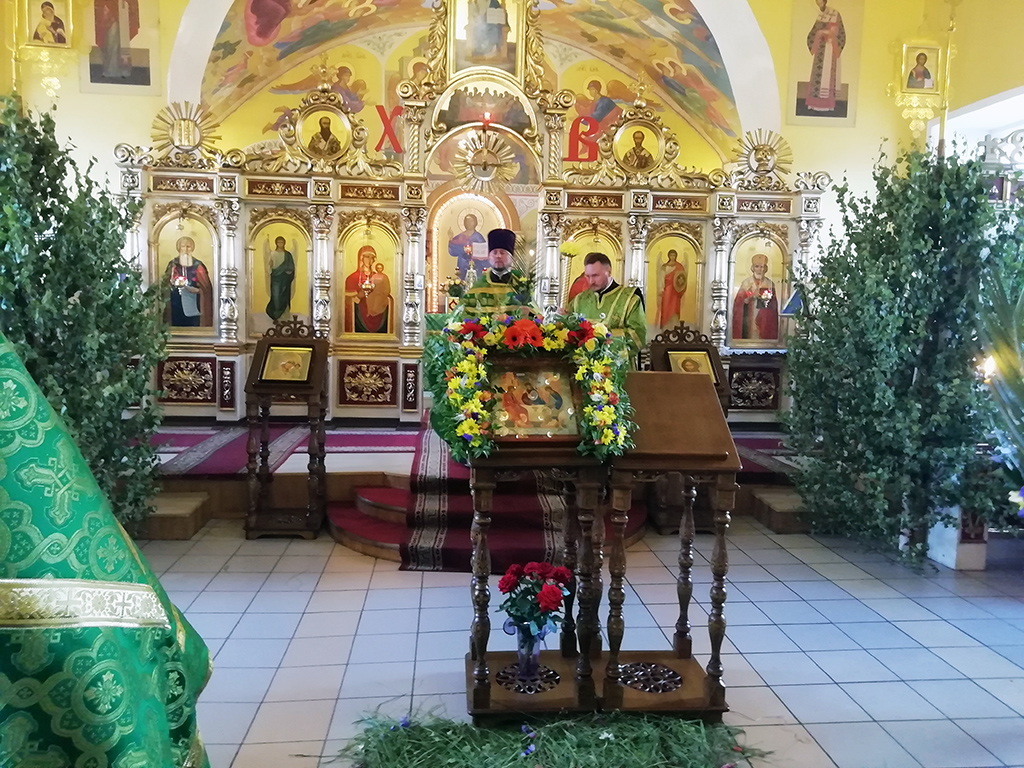 Всенощное бдение в канун праздника Троицы