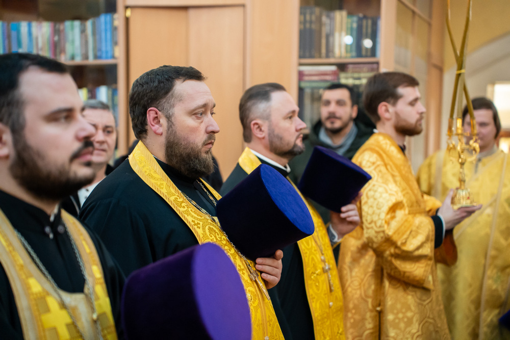 В канун престольного праздника митрополит Серафим совершил всенощное бдение в нашем храме