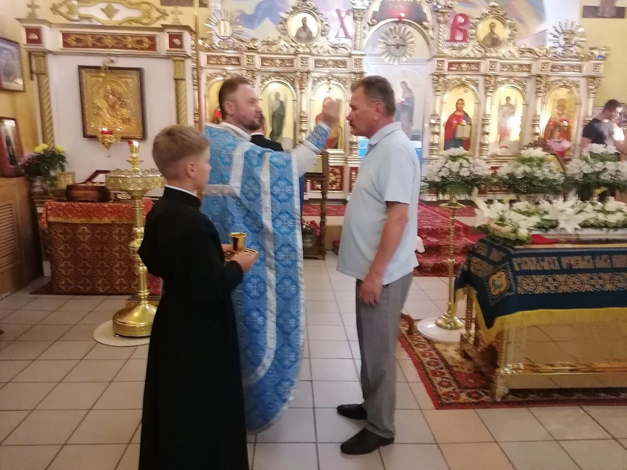 Всенощное бдение с чином Погребения Плащаницы Пресвятой Богородицы