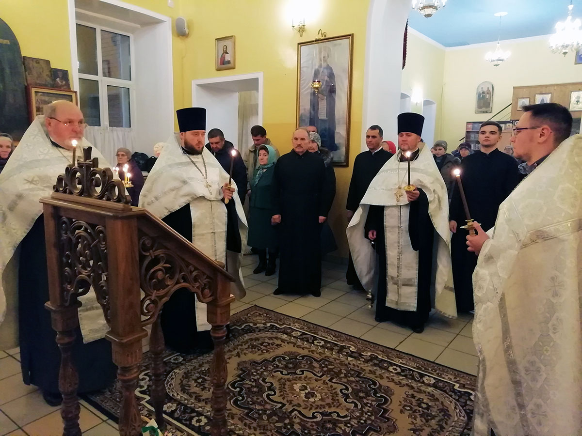Празднование Собора Архистратига Михаила и прочих Небесных Сил бесплотных