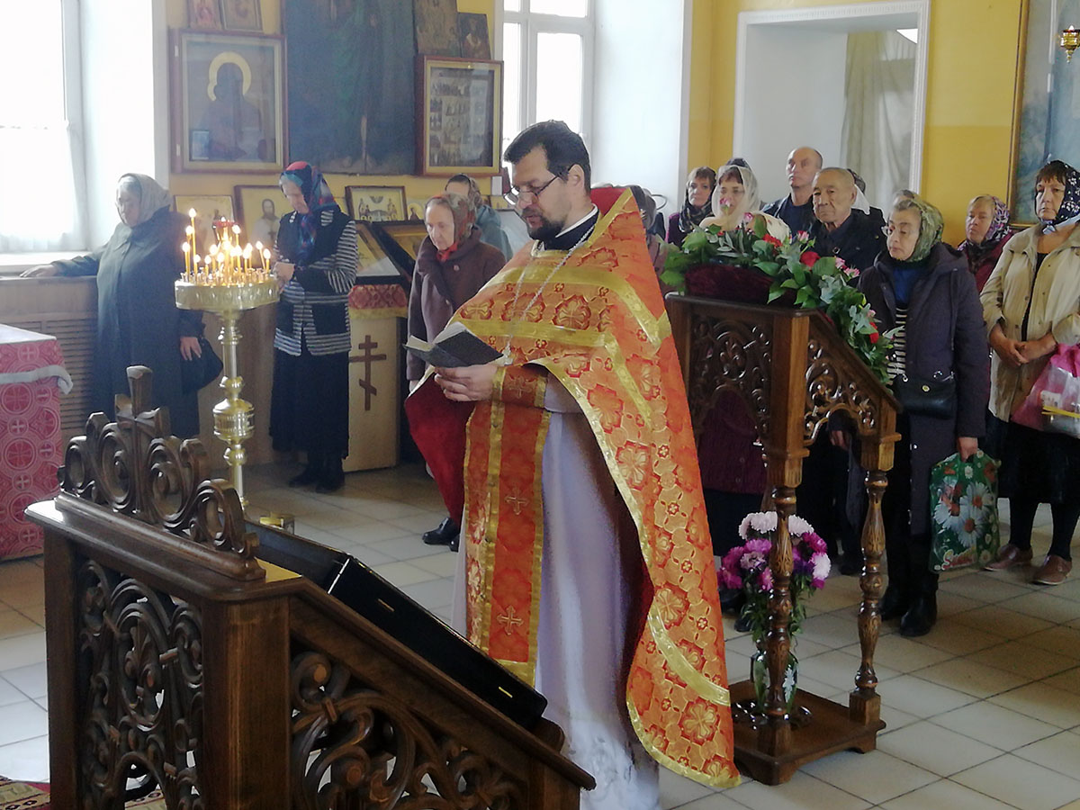 Праздник Воздвижения Животворящего Креста Господня