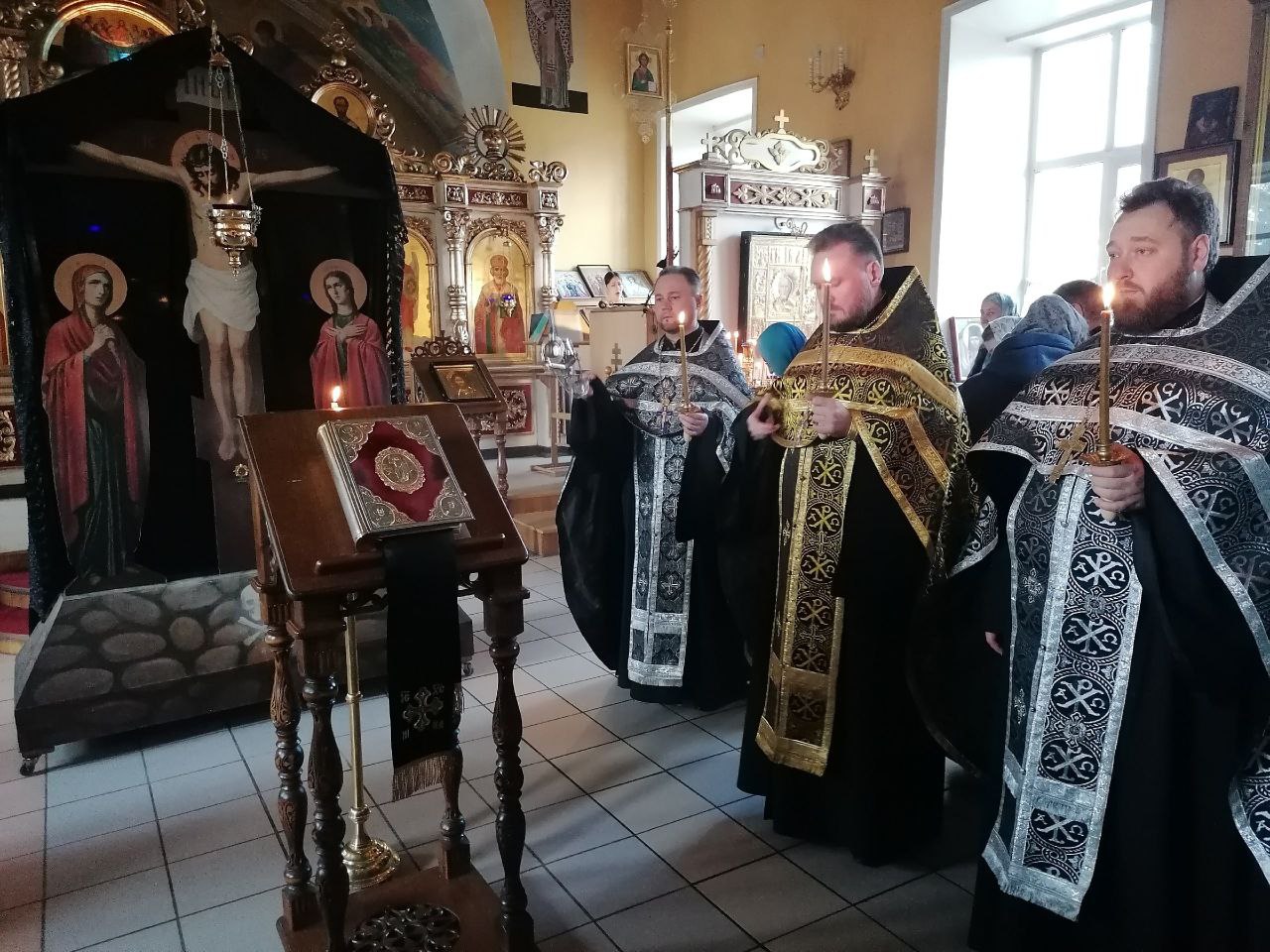 Вечерня с чином Пассии