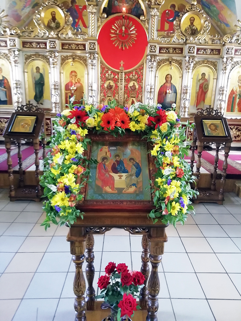 Всенощное бдение в канун праздника Троицы